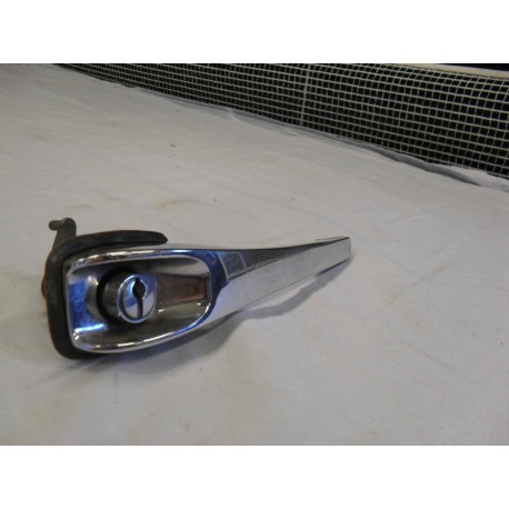 Door handle with Lock and Key Driver Side 68-70