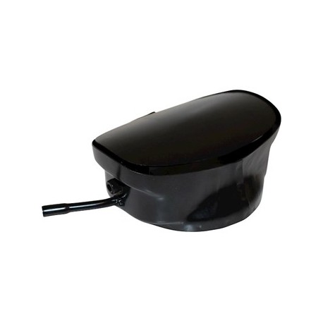 Reparaturstück beim Einfüll mit Tankklap